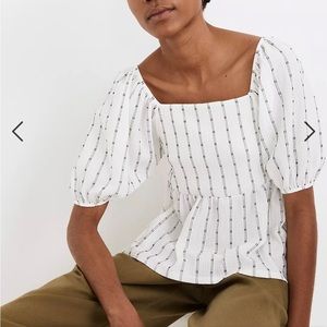Puff sleeve empire top in Medium